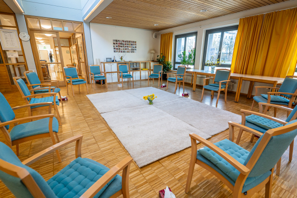 Familienaufstellung-Monika-Tscherepanow-www.aufstellungen-muenchen.de-.Raum1_